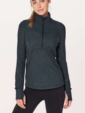 Lululemon Extra Mile 1/2 Zip - Sz 6